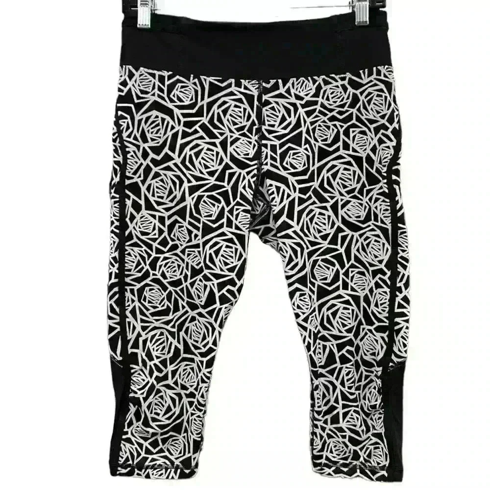 Lululemon Posey Black White Real Quick Crop Leggings size 6